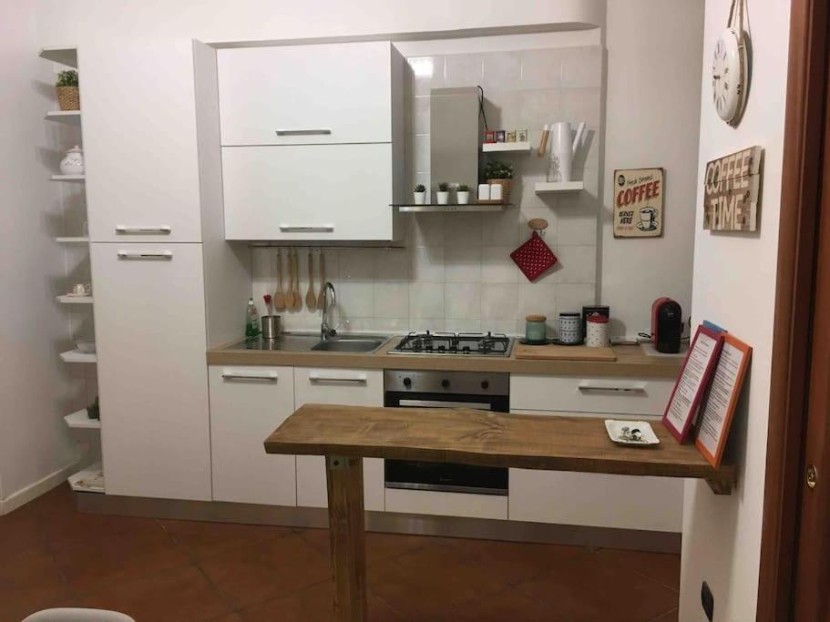 Casa Via Toledo. Centralissima E Vicina Al Porto Leilighet Napoli Eksteriør bilde