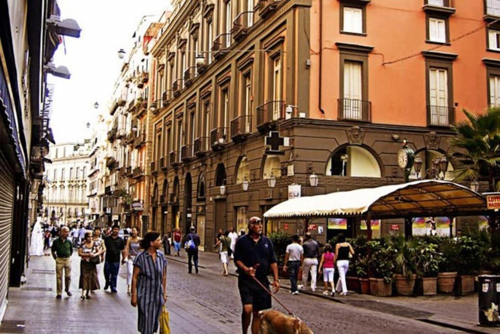 Casa Via Toledo. Centralissima E Vicina Al Porto Leilighet Napoli Eksteriør bilde