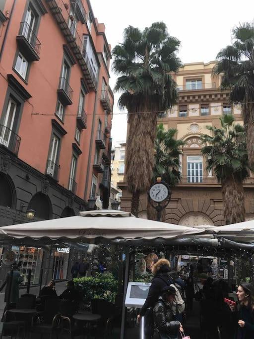 Casa Via Toledo. Centralissima E Vicina Al Porto Leilighet Napoli Eksteriør bilde