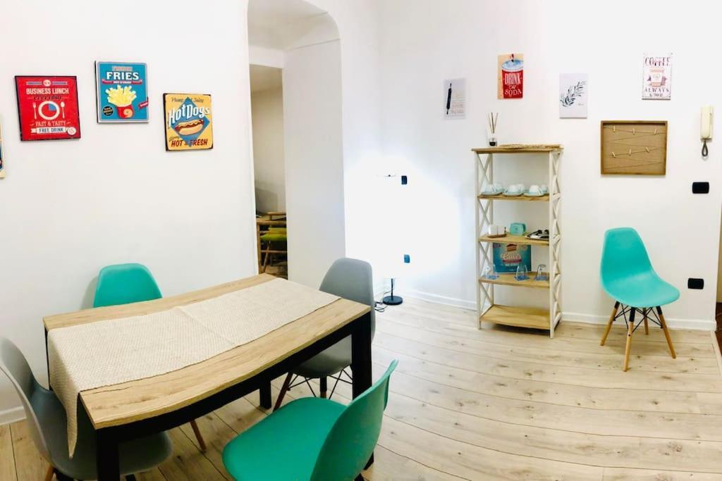 Casa Via Toledo. Centralissima E Vicina Al Porto Leilighet Napoli Eksteriør bilde
